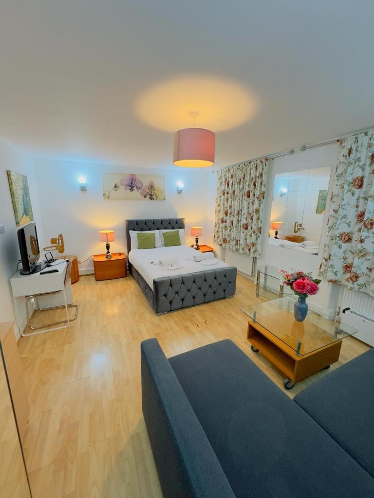Bright Budget Studio Apartment In Central لندن المظهر الخارجي الصورة